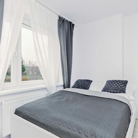 Willa Jalowcowa By Jantar Apartamenty Kolobrzeg Grzybowo  Buitenkant foto